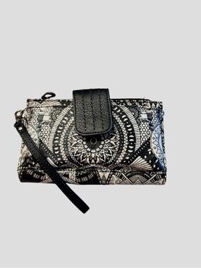 Sakroots Wristlet Wallet Olympic Circle Excellent Condition No Long Strap